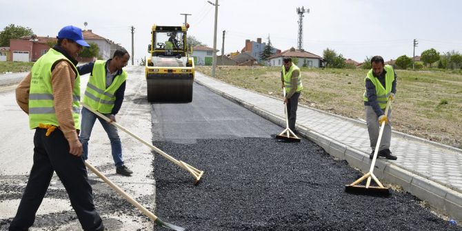 Tepebaşı’nda Çalışmalar Hem Merkezde Hem Kırsalda Devam Ediyor