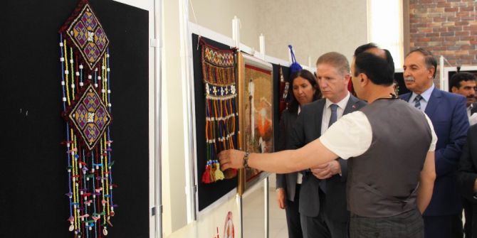 Dokuma Halısı Sergisi Açıldı