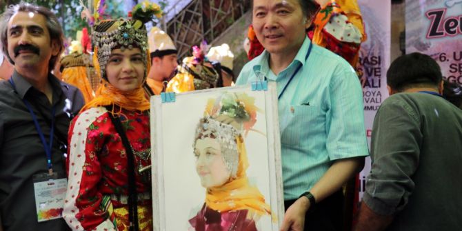 Dünyaca Ünlü Ressam Liu Yu, Gaziantepli Duygu’nun Resmini Çizdi