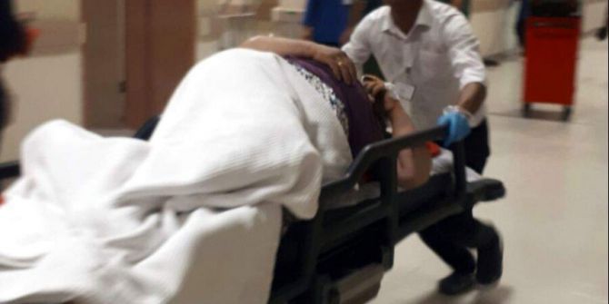 Otomobil Şarampole Yuvarlandı: 2 Yaralı