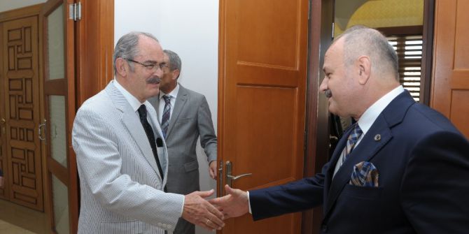 Başkan Büyükerşen, Vali Çakacak’a Hayırlı Olsun Ziyaretinde Bulundu