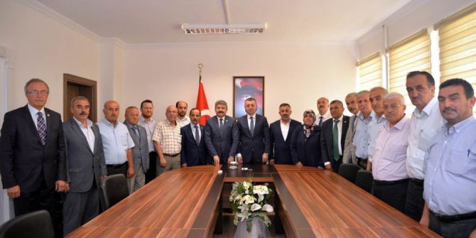 İl Genel Meclisi Üyelerinden Vali Büyükakın’a Ziyaret