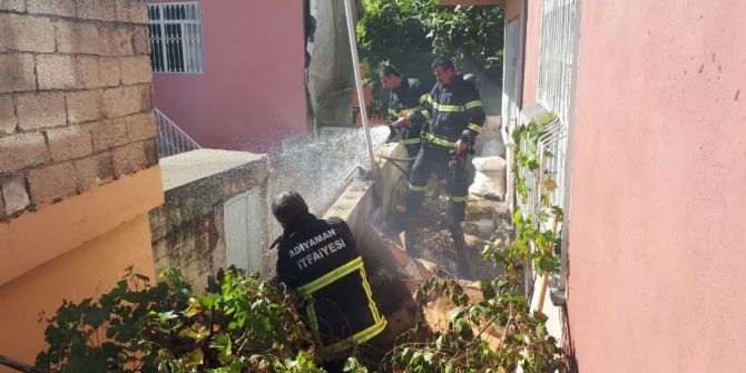 Adıyaman’da Odunluk Yangını