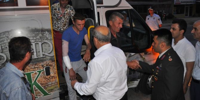 Terhisine 30 Gün Kala Patlamada Yaralanan Askere Karşılama