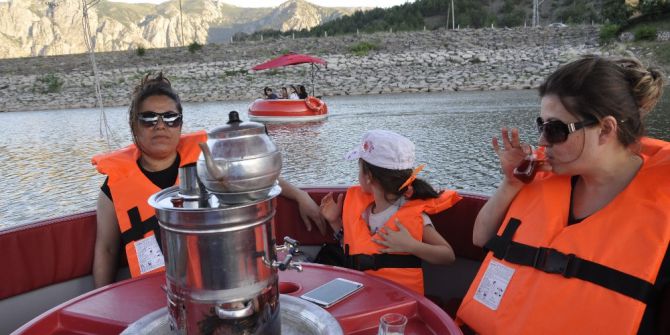 Serinlemek İçin ‘Ufo’ya Biniyorlar