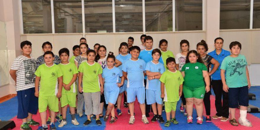 Yaz Spor Okulları’nda Futbola İlgi Yüksek