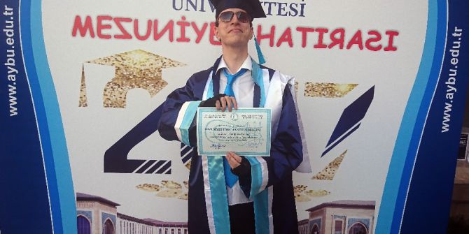 Asperger Sendromlu İlk Üniversite Mezunu Uluğ Özaydınlık: "Hayallerim Yeni Başlıyor”