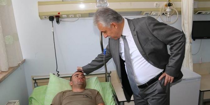 Vali Toprak’tan Yaralı Askerlere Ziyaret