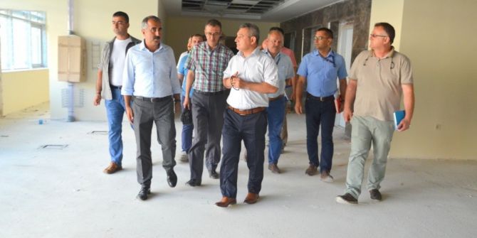 Rektör Acer, Hastane İnşaatında İncelemelerde Bulundu