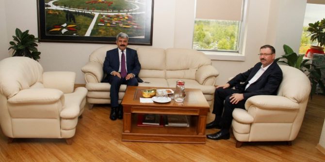 Ceyhan Ve Hülagü’den Bayram’a Ziyaret