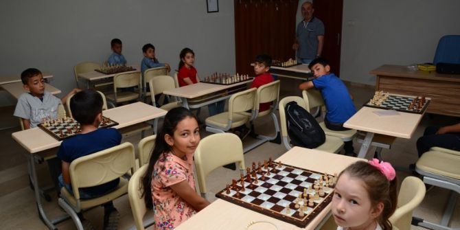 Palandöken Belediyesi Tarafından Açılan Yaz Kurslarına Yoğun İlgi