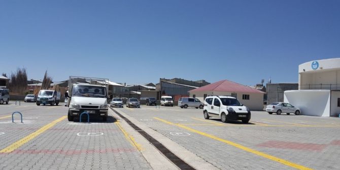 Çaldıran’da Minibüs Garajı Yenilendi