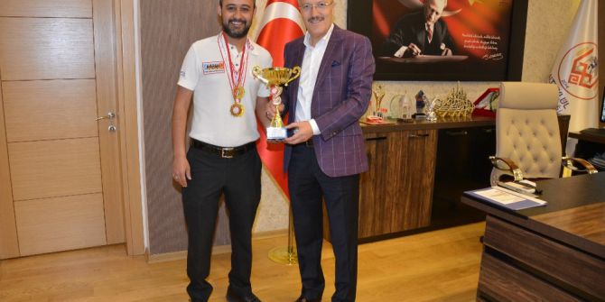 Altıeylül, Bilardo Da Zirvede