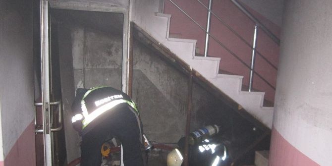 Bilecik’te Bodrum Katta Çıkan Yangın Panik Oluşturdu