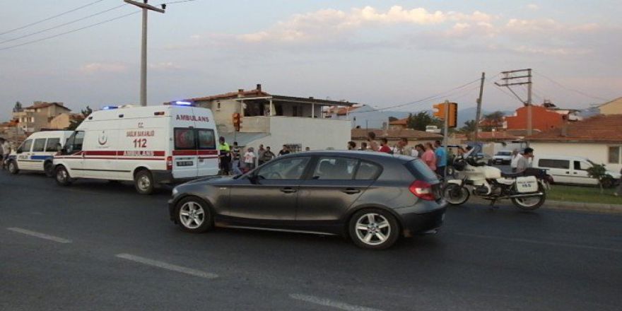 Burhaniye’de Trafik Kazası: 2 Yaralı