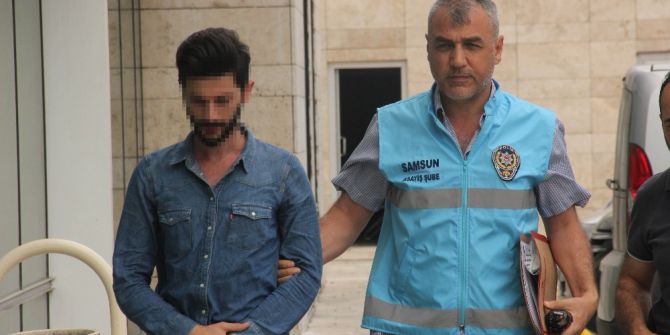 Kıskandığı Eski Kız Arkadaşını Bıçakladı