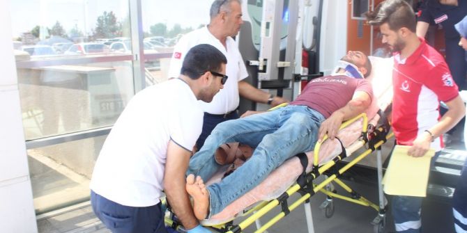 Adıyaman’da Motosiklet Devrildi: 1 Yaralı