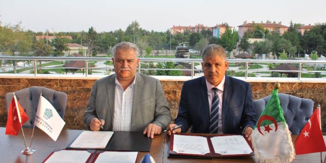 Neü Ve Cezayir El Oued Üniversitesi Arasında Protokol İmzalandı