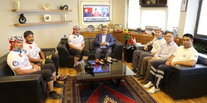 Başkan Özgüven: “Bu Yüce Millet 15 Temmuz Ruhunu Sonsuza Kadar Yaşatacaktır”