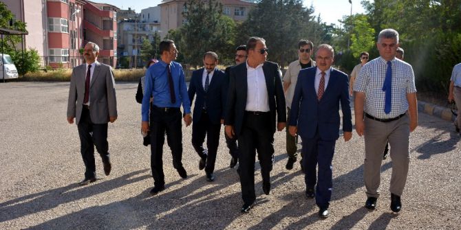 Vali Tekinarslan Milli Eğitim Müdürlüğü’nü Ziyaret Etti