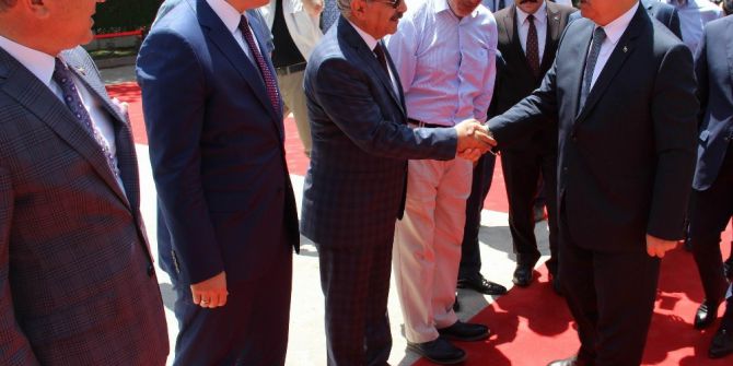 Bakan Yılmaz: "Türkiye’nin Önceliği Eğitimdir"