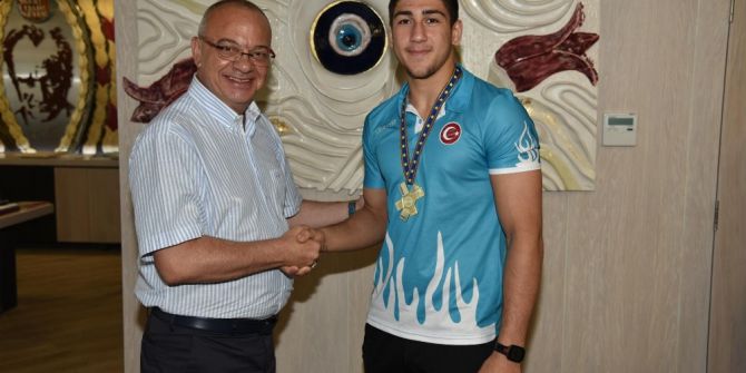 Başkan Ergün Avrupa Şampiyonu Şişmanlar’ı Ağırladı