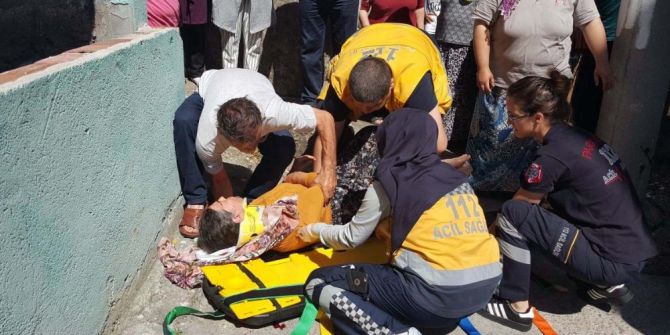 Merdivenlerden Düşen Yaşlı Kadın Ağır Yaralandı