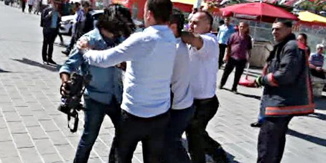 Görevini Yapan İha Muhabiri’ne Metro Güvenliğinden Saldırı