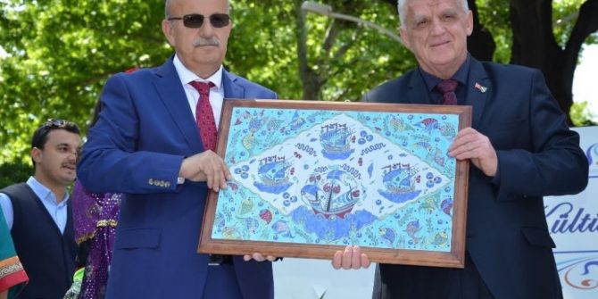 İznik Belediyesi Avrupa’da 60 Çocuğu Sünnet Ettiriyor