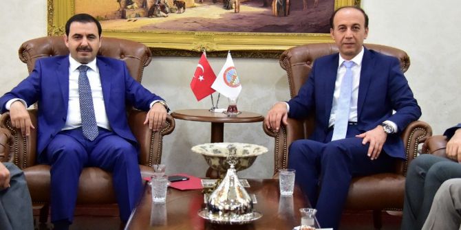 Vali Erin Tebrikleri Kabul Etti