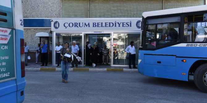 Çorum’da Klimalı Duraklar Vatandaşı Serinletiyor