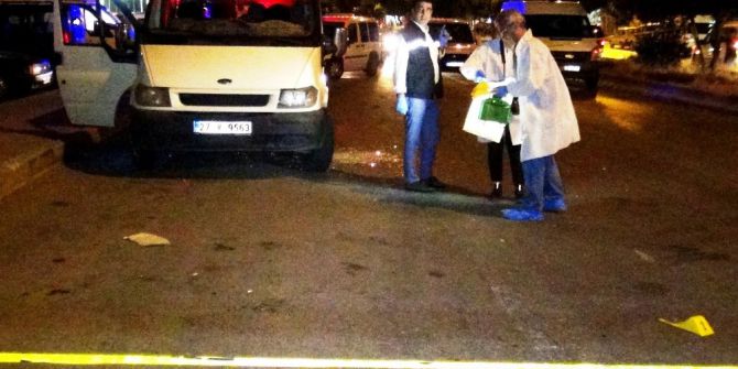 Aracının İçinde Kurşun Yağmuruna Tutuldu