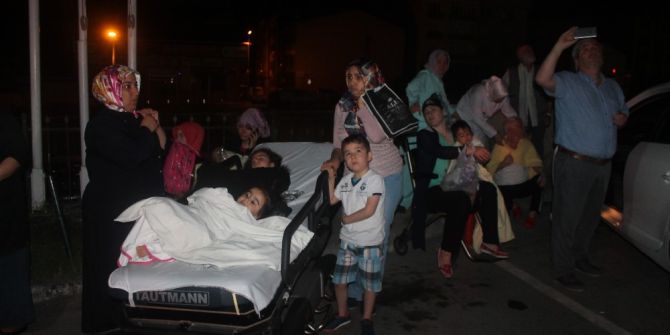 Bayrampaşa Devlet Hastanesinde Yangın Paniği