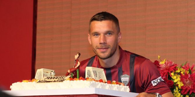 Podolski, Vissel Kobe’de İmzaladı