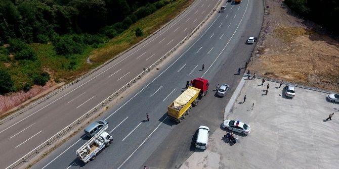Jandarmanın Hafriyat Kamyonlarına Yaptığı Denetleme Havadan Görüntülendi