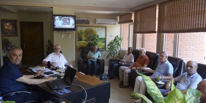 Emekli Öğretmenlerden Başkan Yaman’a Ziyaret