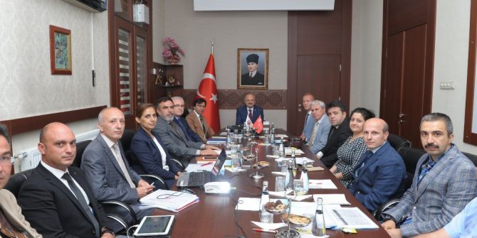 Vali Çakacak Eskişehir’deki Sağlık Yatırımları Hakkında Bilgiler Aldı