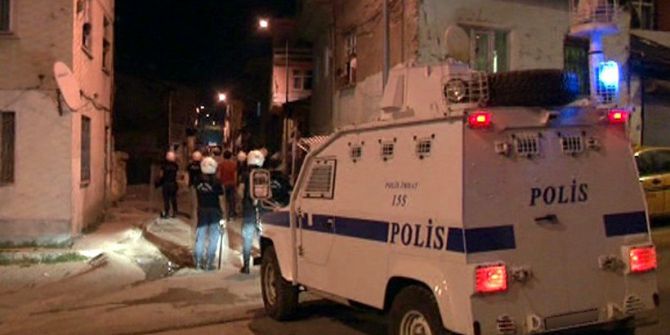 Erzurum’da İki Aile Arasındaki Kavga Mahalleyi Savaş Alanına Çevirdi