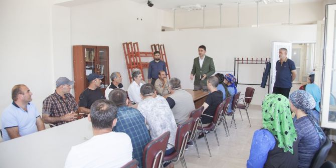 Kaymakam Tekbıyıkoğlu Girişimcilik Kursunu Ziyaret Etti