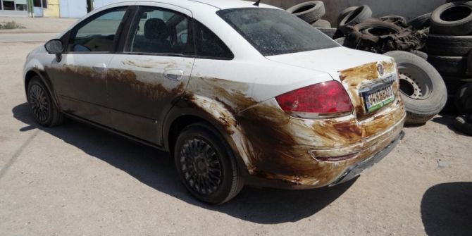 Bu Yoldan Geçen Sürücüler Oto Yıkamacıların Yolunu Tutuyor