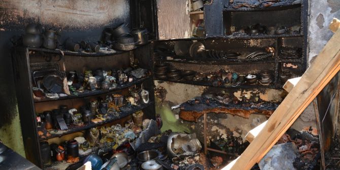 Söke’de Yaşlı Çifti Yangından Komşuları Kurtardı