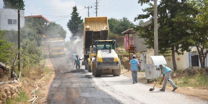 Akdam Mahallesinde Asfalt Çalışması