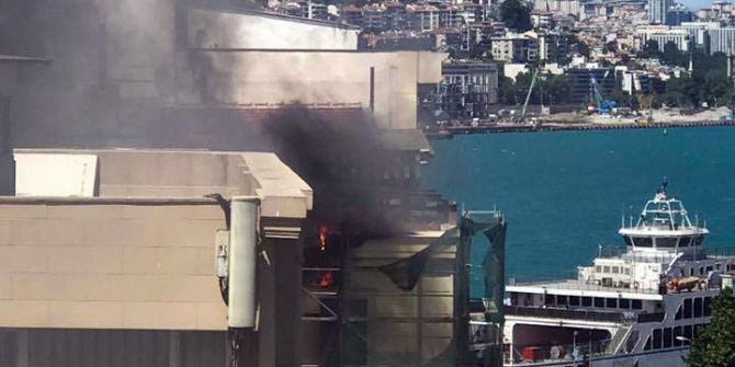 Sirkeci’de Yangın Paniği