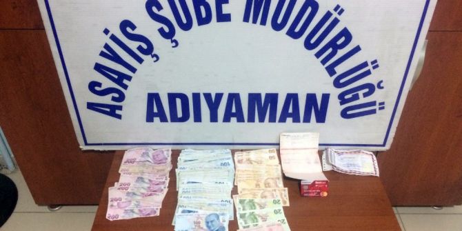 Sahte Polisi Gerçek Polisler Yakaladı