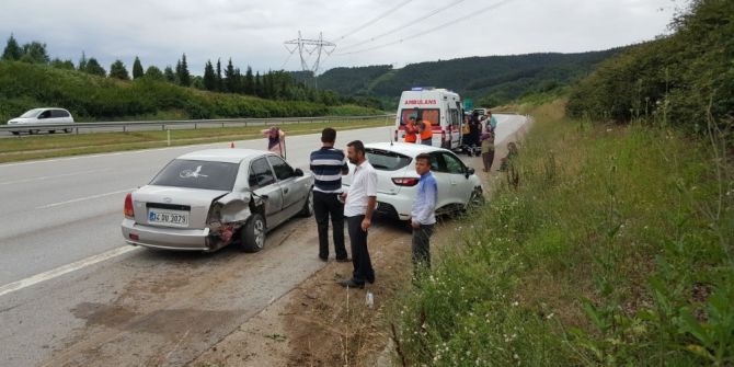 Düzce’de Trafik Kazası 4 Yaralı