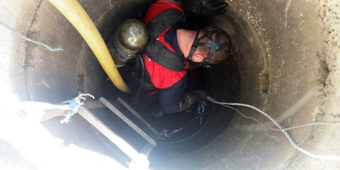 Su Kuyusuna Düşen Kadını İtfaiye Kurtardı