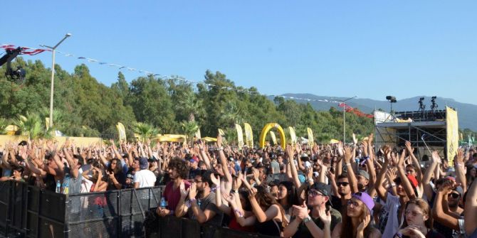 Kuşadası Gençlik Festivali Başladı