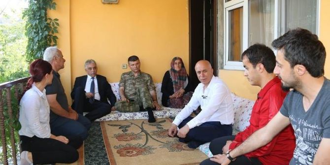Vali Toprak’tan Özatak Ailesine Ziyaret