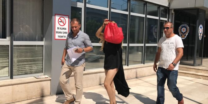 Peruk Ve Saç Takımı Çalan Hırsız Travesti Çıktı...