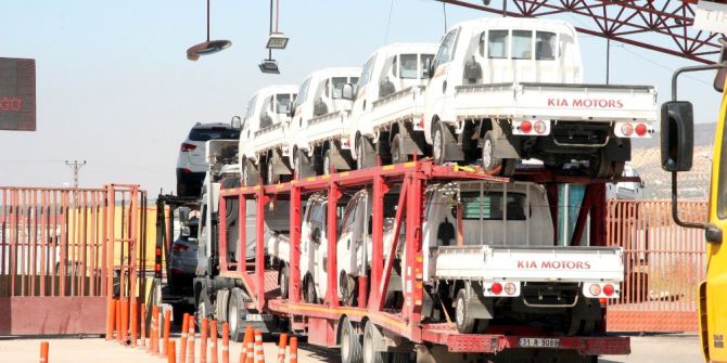 Suriye Geçici Hükümetinin Aldığı Araçlar Tırlarla Suriye’ye Götürüldü